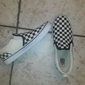 Slip on Black & White Checkered Size 5 Vans